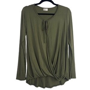 NWOT Gold Spark Olive Tunic Top Long Sleeves